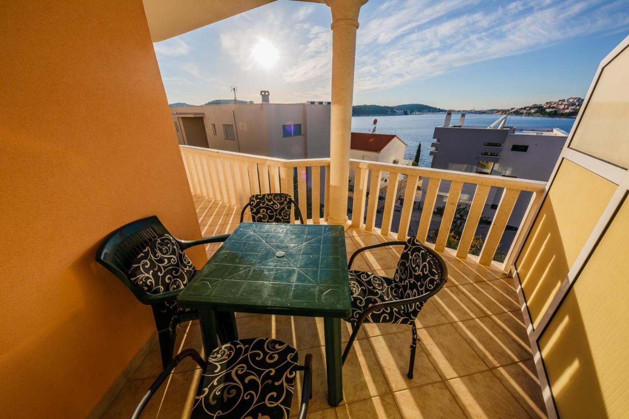 Apartamenty Z Basenem Ilja โรกอซนิซา ภายนอก รูปภาพ