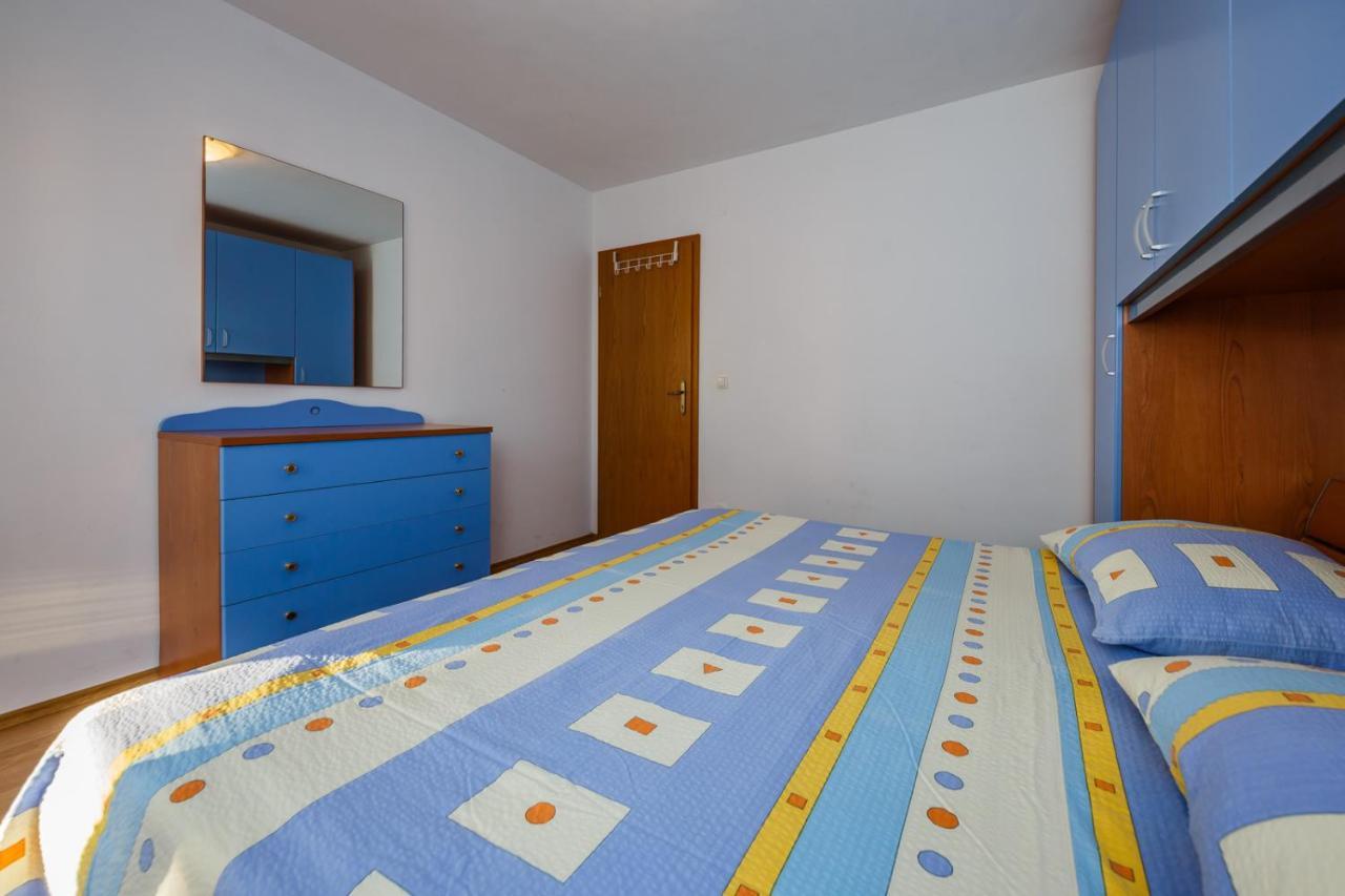 Apartamenty Z Basenem Ilja โรกอซนิซา ภายนอก รูปภาพ